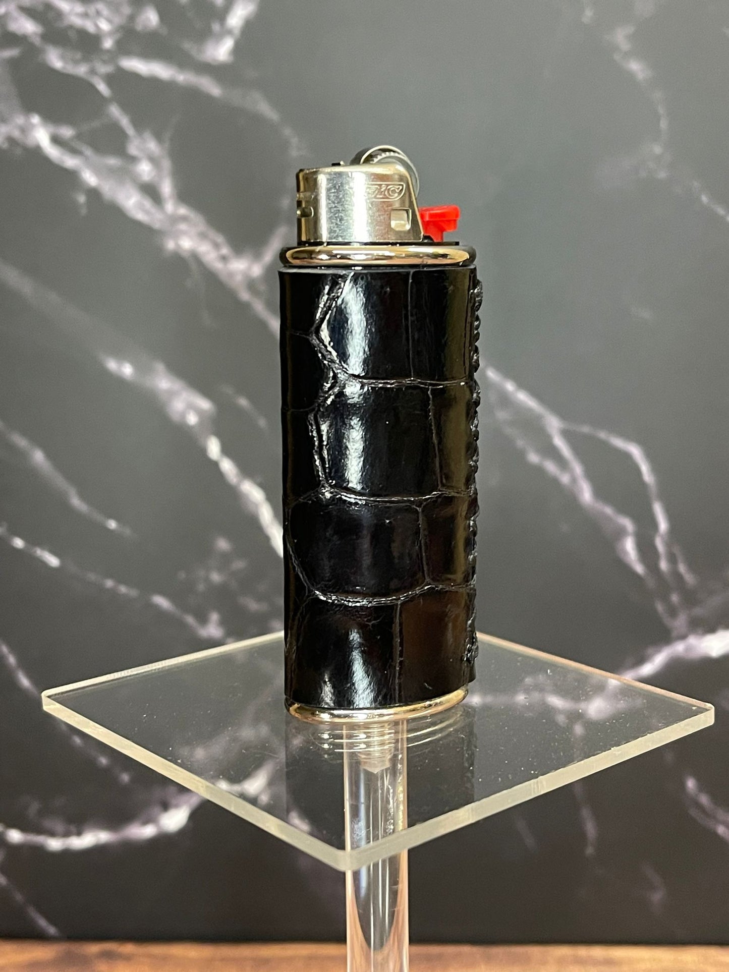 Premium Feuerzeugetui aus Leder